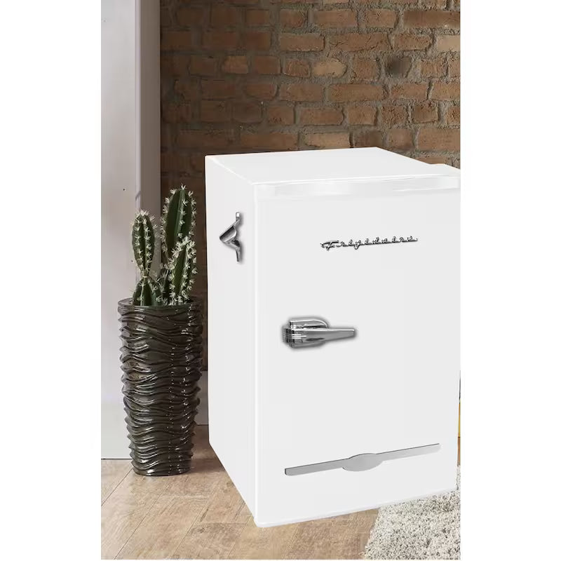 White 3.2 cu. ft. Mini Fridge F218521