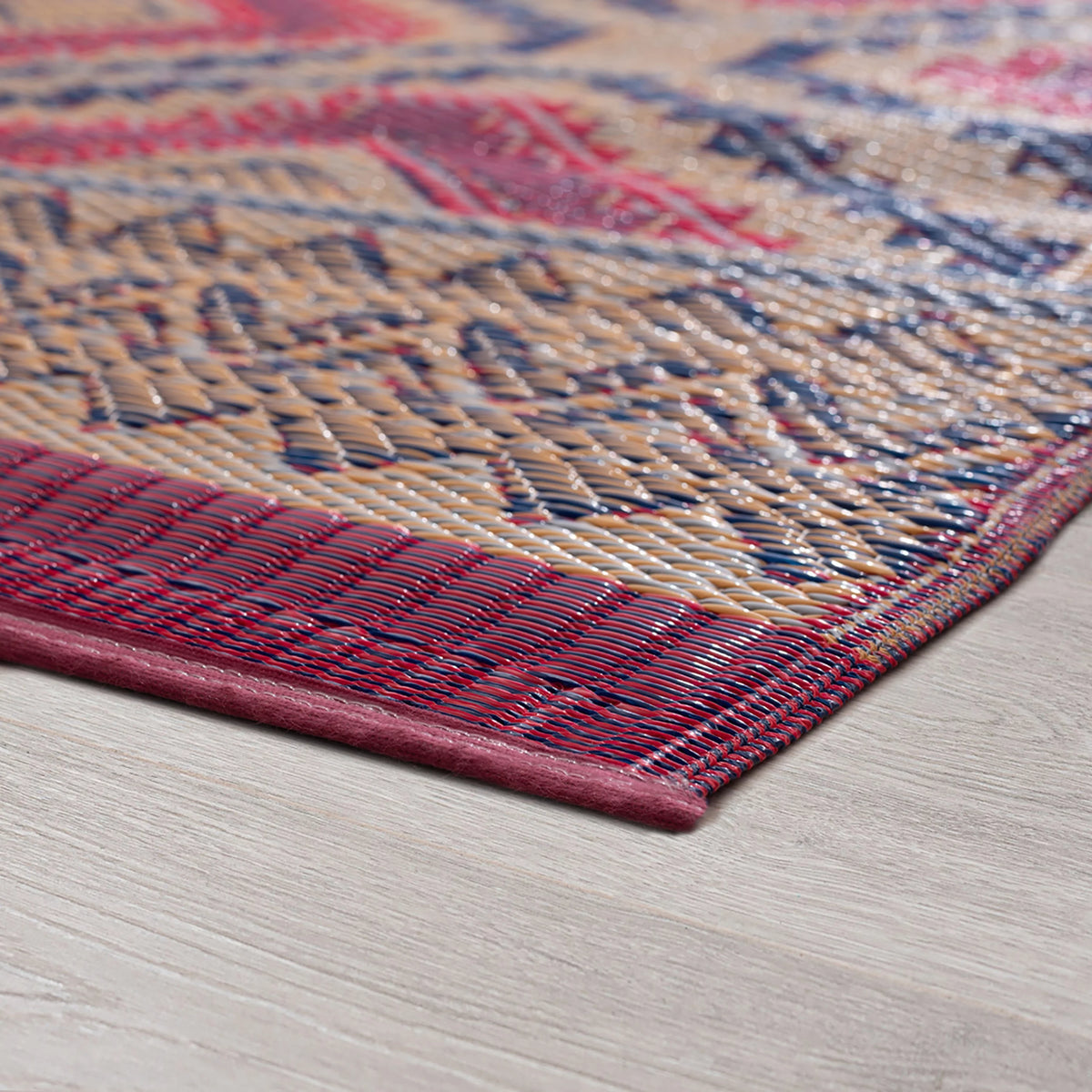 6x9 Waterproof Reversible Plastic Straw Outdoor Rug K700162