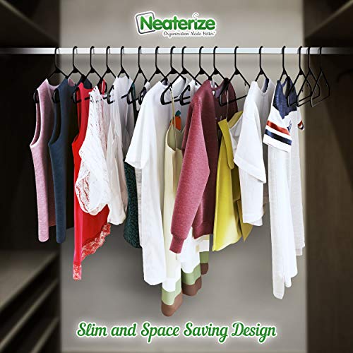 White 50 Pack Plastic Clothes Hangers U9215