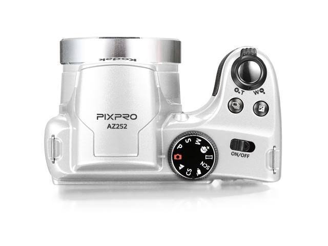 White Digital Camera with 32GB SD Card L837