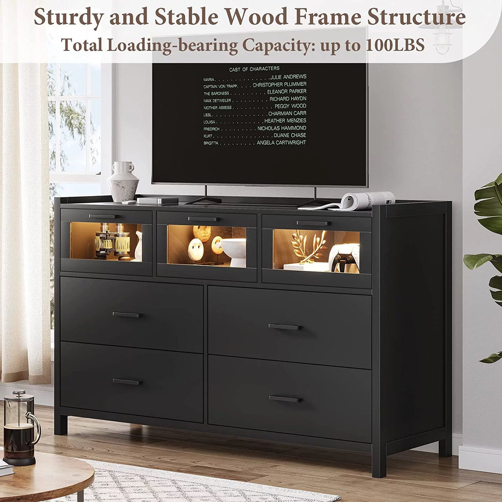 White 7 Drawer Wood Dresser L640
