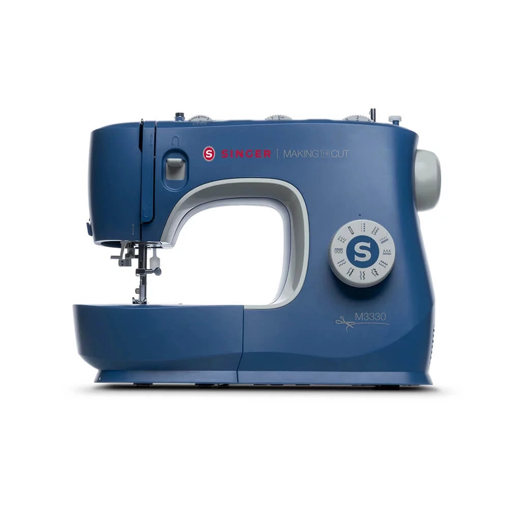 Refurbished Sewing Machine with Accessories N23180