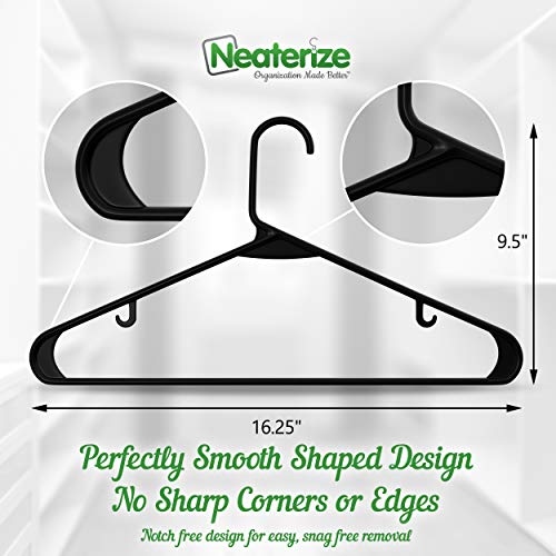 White 50 Pack Plastic Clothes Hangers U9215