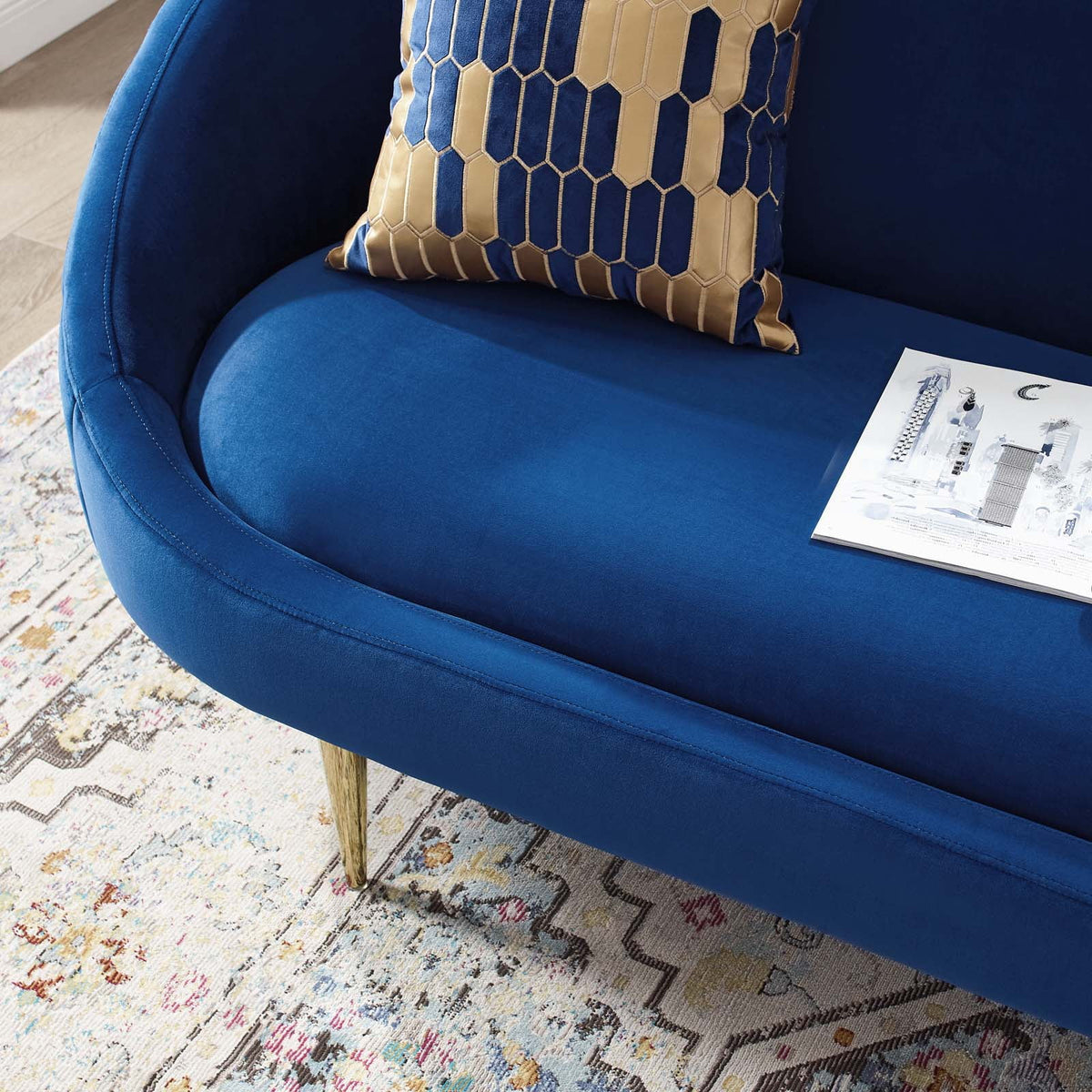 Navy Blue Velvet Sofa B574528