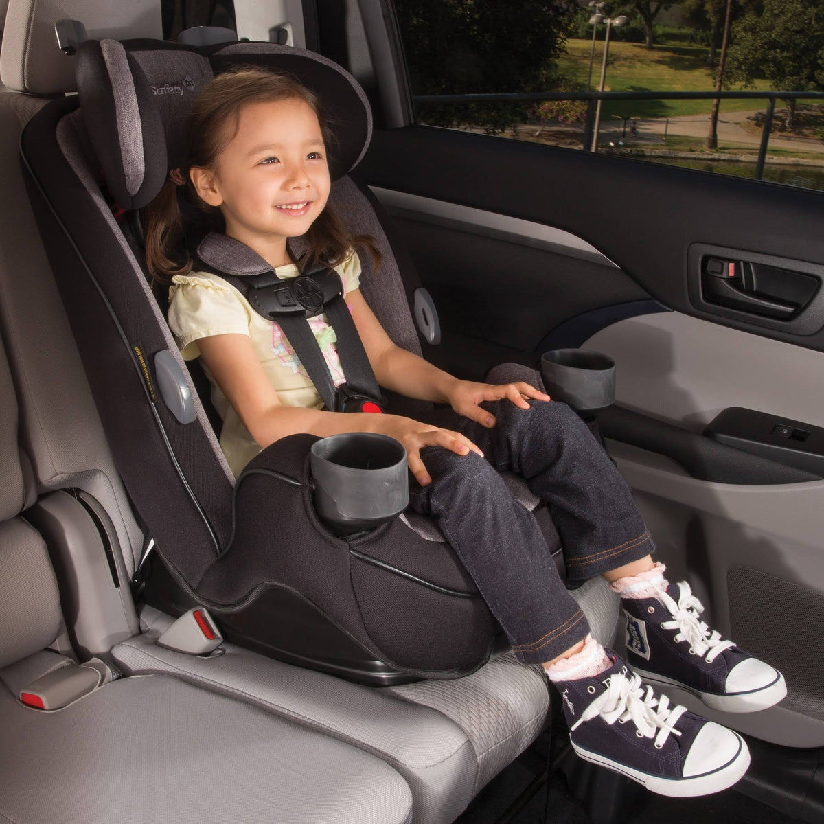 3-in-1 Convertible Car Seat Y91850