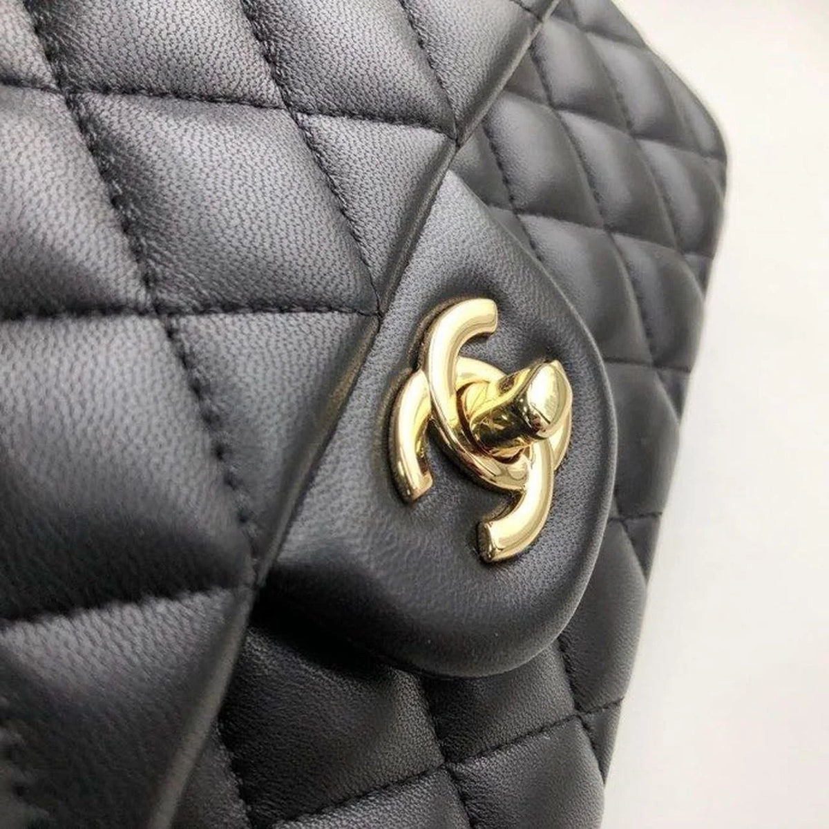 Black Handbag with Gold Toned Hardware J624317