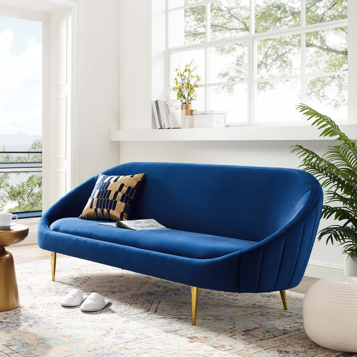 Navy Blue Velvet Sofa B574528